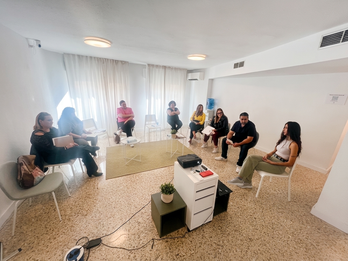 Aula Integral Psicología — círculo acogedor con plantas