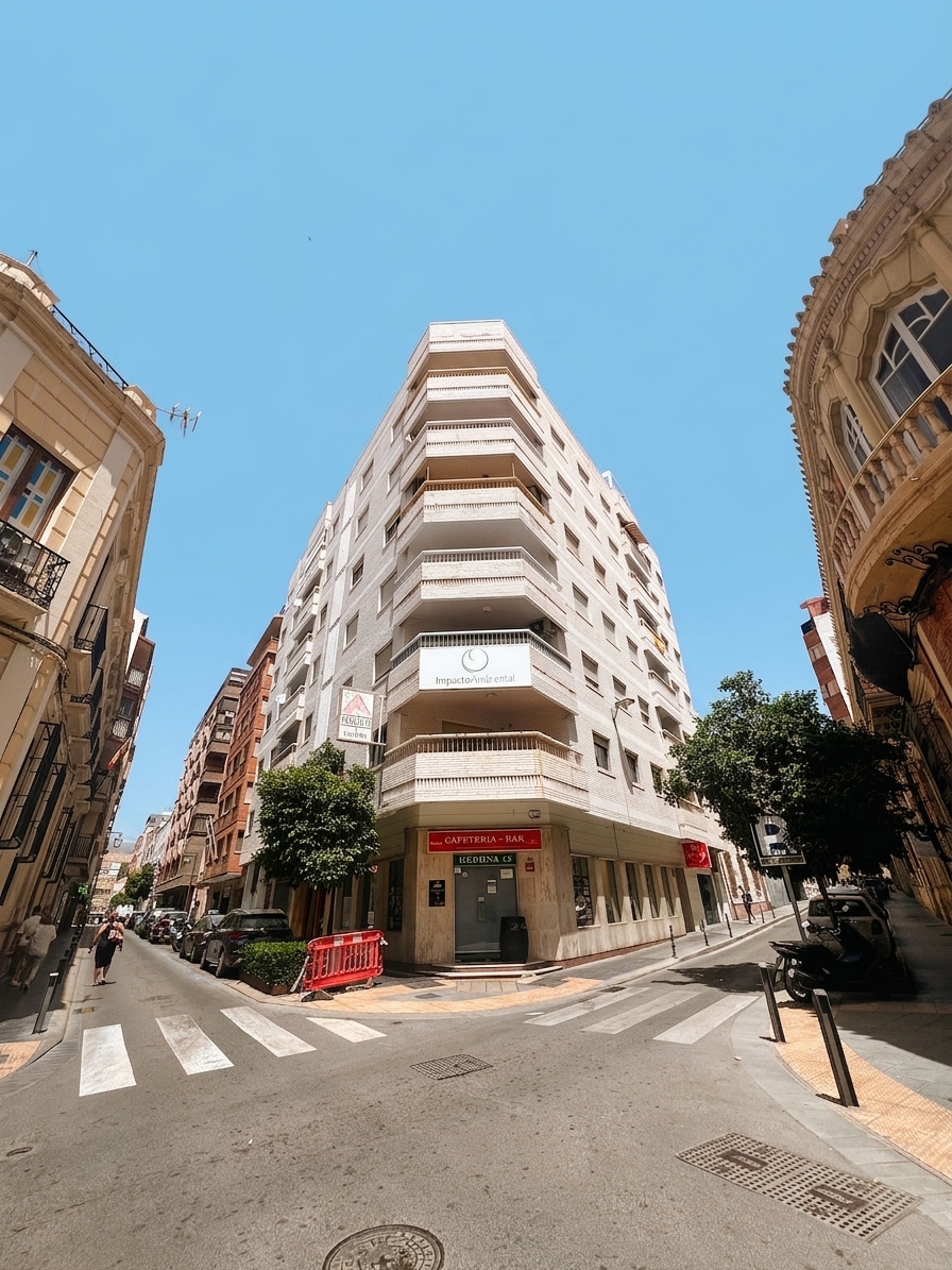 Edificio de Integral Psicología visto desde la calle